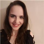 Insegnante di pianoforte, teoria e solfeggio certificata al London Trinity College offre lezioni private per tutte le età online e in presenza a Gorizia, Cormons e Sagrado