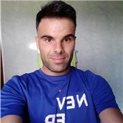 Profesor de Educación Primaria con titulación de C1 en Francés e Italiano y B2 en Inglés