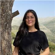 Science tutor teaches students of all ages