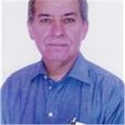 Maestro de inglés con 30+ años de vivir en EUA y 16 años enseñando para Berlitz y con alta disponibilidad