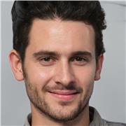 Italienisch-Privatunterricht mit einem muttersprachlichen Lehrer auf allen Niveaus, sowohl persönlich als auch online.