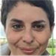 Laureata in giurisprudenza, madrelingua, ottima propensione ai rapporti personali, paziente e puntale