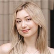 English teacher with experience in variety of ages