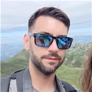 Profesor de programación imparte clases de Java y SQL