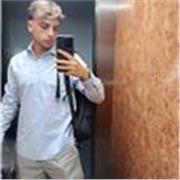 Profesor de Matemáticas, Física, Química e Inglés que imparte clases tanto a alumnos de primaria como de ESO y Bachiller