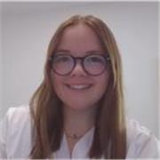 Integradora social joven con experiencia con alumnado del CEIP Agustín Serrano de Haro, Jaén, que puede impartir clases de apoyo