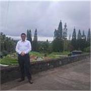 Maestro, licenciado en contaduría, con experiencia en clases presenciales y virtuales