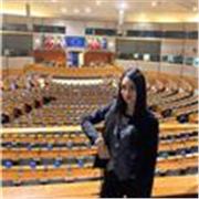 Ho esperienza nell'aiutare gli studenti, creando un percorso di apprendimento su misura, basato sui loro bisogni. 
