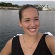 Profesora de refuerzo escolar especializada en clases para niños de forma online o presencial