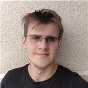 Estudiante de grado superior de desarrollo de aplicaciones multiplataforma y videojuegos de segundo año con un año de experiencia trabajando con React y PrestaShop/Wordpress