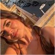 Profesora, licenciada en Educación Infantil, con experiencia dando clases particulares y cuidando de niñ@s