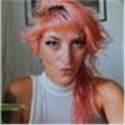 Soy arquitecta y creadora maker. Además funde cursos de arte, cinema y tecnología que quiero poner a disposición para esta vaga
