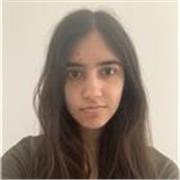 Graduada en bachillerato de artes plásticas y actualmente cursando un ciclo superior de gráfica publicitaria.