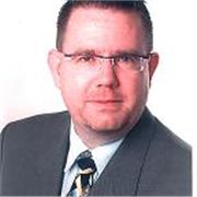 As a native American I am offering my English- and teaching skills to help kids/teenagers and adults.