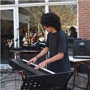 Clases de Piano y Teoría musical personalizadas. Presenciales & Virtuales