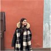 Studentessa al terzo anno di università, offro lezioni di Matematica, inglese e supporto allo studio per DSA