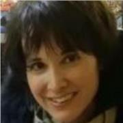 Englisch Tutor die Kinder aller Altersgruppen unterrichtet, Jugendliche sowie Erwachsene.s