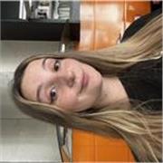 Profe de mate, física, química. N secundario y facu. Se dan las clases de forma virtual con una tableta enviando el material visto