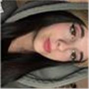 Me deguno como una persona paciente, simpática y muy colaborativa.