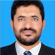 An experienced language teacher who has taught diverse groups, including mixed nationality classes, aiming at all learners