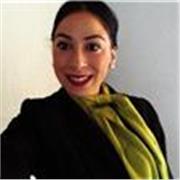 Paciente,amable,luchadora y apasionada por los idiomas y trabajar con peques