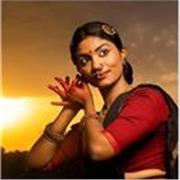 Learn Bharatanatyam in Paris with a three-level certified dancer, private and online lessons for all ages, personalized guidance,