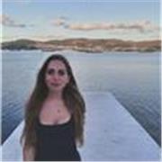 ¿Necesitas sacarte un título de inglés? ¿O simplemente mejorar para el instituto y aprobar la asignatura? ¡Contáctame! Puedo prepar tus clases de manera individual y adaptándome a cualquier necesidad.   
