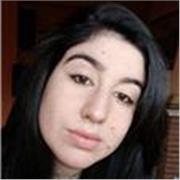 Insegnante di italiano. Diploma di maturità classica. Studentessa di Letteratura Musica Spettacolo
