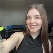 Je suis étudiante mais j’ai deux parents enseignants j’ai déjà aidé des élèves.