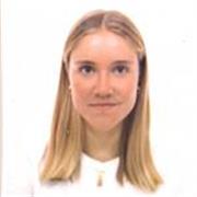 Me defino como una persona paciente, organizada y con buena capacidad para explicar de manera clara y sencilla. 