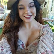 Profesora de Español para Extranjeros acreditada por el Instituto Cervantes con más de cinco años de experiencia