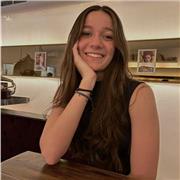 Profesora de inglés apta para todas las edades, con certificado TOEFL ibt