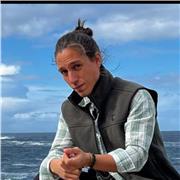 Profesor de música con más de 10 años de experiencia impartiendo clases tanto en modalidad online como presencial.