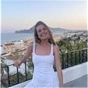 Profesora titulada en educación infantil y educación primaria y con conocimientos de educación especial
