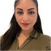 Lauretata in Linguistica Moderna impartisce lezioni per bambini/ragazzi di scuole elementari e medie