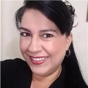 Me defino como una mujer agradable, con buenas relaciones interpersonales, adecuada comunicación, modales y comportamiento. Persona profesional, creativa e innovadora, además de recursiva.
