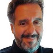 Soy Ingeniero en Producción Agropecuaria. Ejercí la docencia en la Facultad de Ciencias Agrarias (UCA).