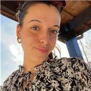 Baby-sitter (garde d'enfant durant les vacances scolaires) et possibilités d'aide aux devoirs