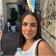 Buongiorno sono Martina ho 22 anni e studio ultimo anno di universi a Milano.ho una grande passione per la storia e molta pazienza