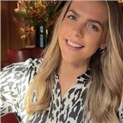 Empathetic life coach offering guidance to individuals seeking personal growth & clarity, helping them unlock their full potential