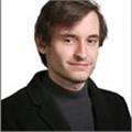 Eğlenceli ve Verimli İngilizce Dersleriyle Öğrencileri Geliştiren Deneyimli Öğretmen