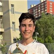 Étudiant en géographie à Rennes 2, assistant pédagogique expérimenté, donne des cours d'histoire-géo, méthodologie et organisation