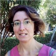 Educatrice impartisce lezioni a domicilio a bambini e ragazzi delle Scuole primaria e secondaria inferiore in matematica ed italiano (maturità scientifica 100/100). Esperienza decennale