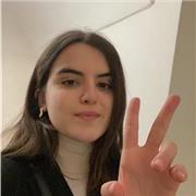 Offro lezioni di italiano o inglese rivolte a giovani studenti o a chi a voglia di approfondire!