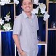 Professor de português e revisor de textos formado pela UFPE. Atualmente mestrando em Estudos
Literários pelo PPGL-UFPE