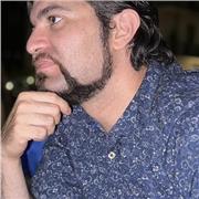 Ex tecnico Apple con esperienza triennale e attuale web developer full stack freelance