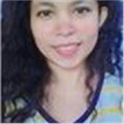 English tutor lives in sri lanka. Works in remote.