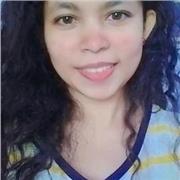 English tutor lives in sri lanka. Works in remote.