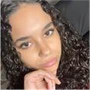 Se hablar perfectamente el Español y me gusta explicar a la gente, puedo adaptarme al nivel de los alumnos y planificarbienlaclase