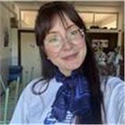 Profesora de clásicas que imparte clases a estudiantes de ESO y Bachillerato